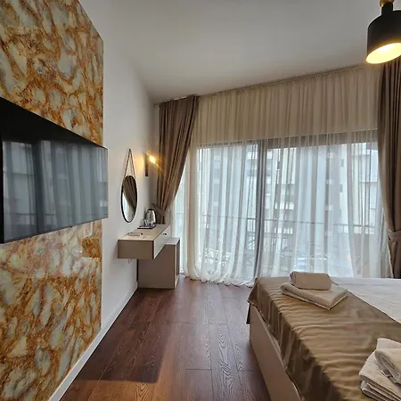 Lolo Luxury & Будва